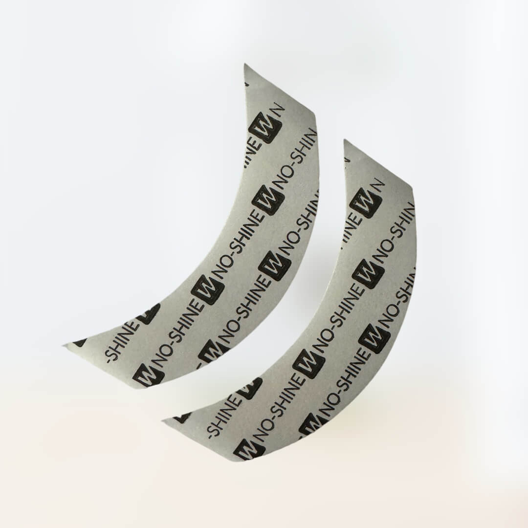 Tapes Weiser Hintergrund  Dunkle Schrift